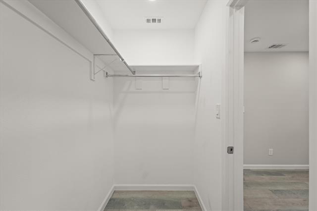 Building Photo - 917 N Wood St