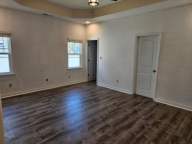 Building Photo - 3 Bedroom, 2 bath unfurnished home located in Bridgeport Community in Sneads Ferry