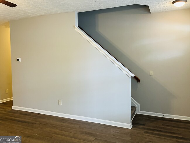 Building Photo - 4014 Carisbrook Dr