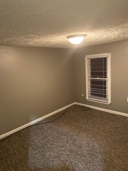 Building Photo - 1611 Electric St