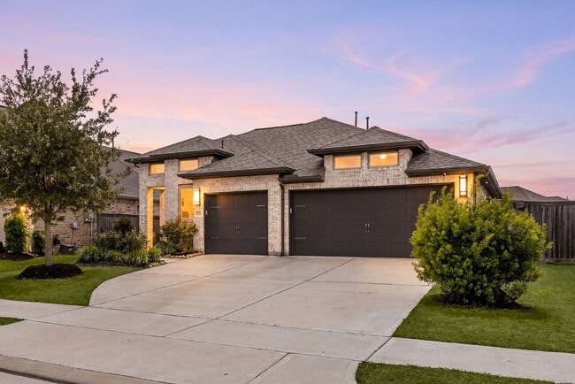 Building Photo - 2122 Germander Ln