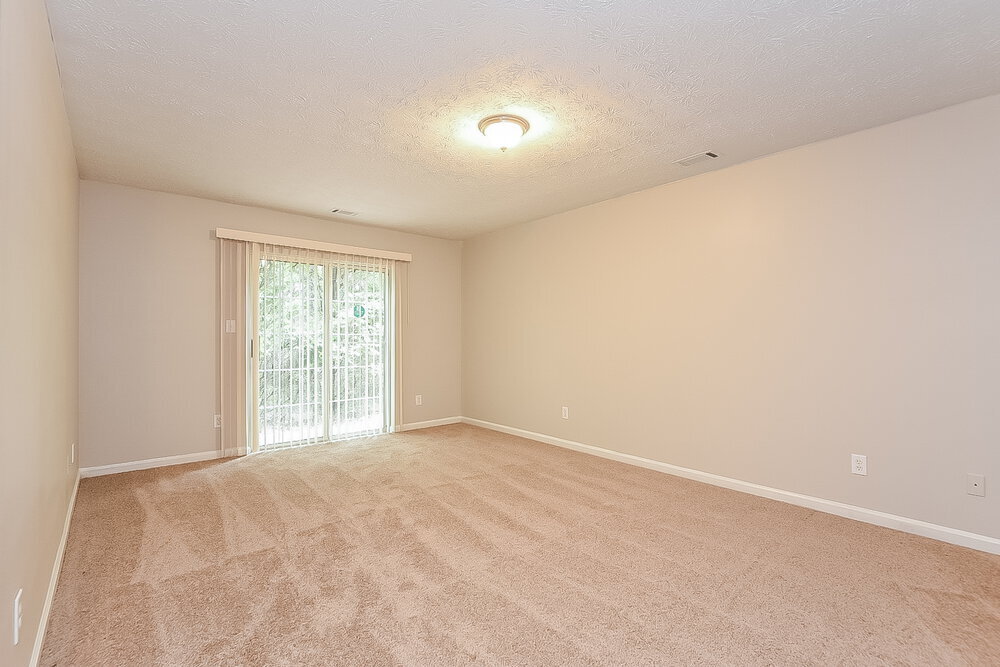 Building Photo - 208 Pebble Creek Ct