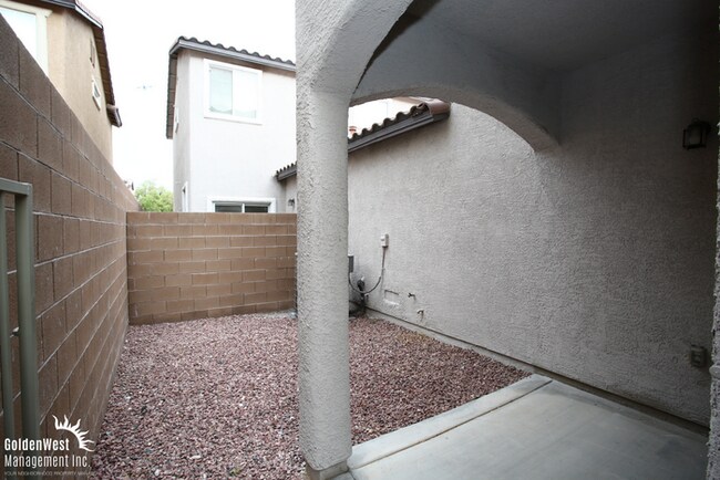 Building Photo - Charming 3Bdm 2.5Ba Two-Story Home in the ...
