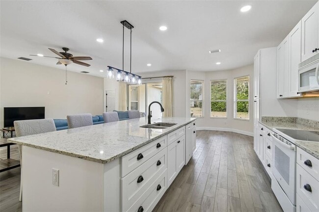 Building Photo - 3311 Stonebridge Trail