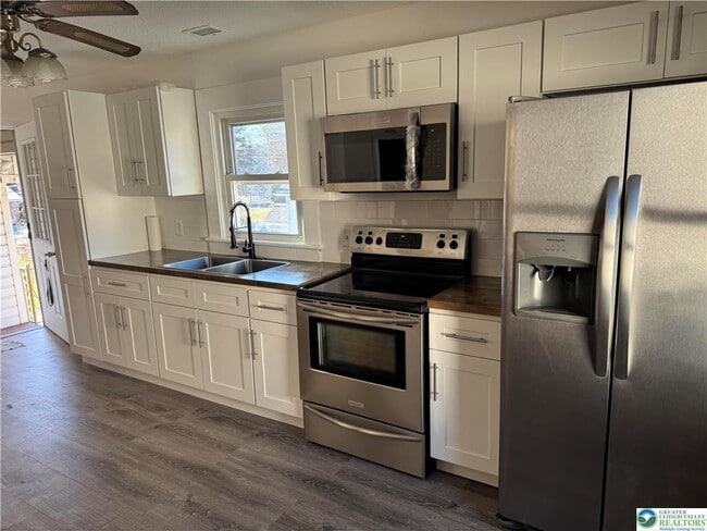 Building Photo - 516 Heckman Ave