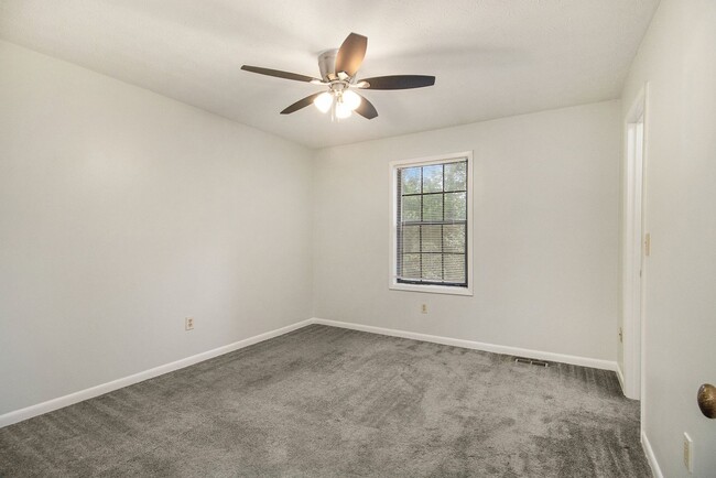 Building Photo - 2BR/1.5BA Close to Downtown Snellville!