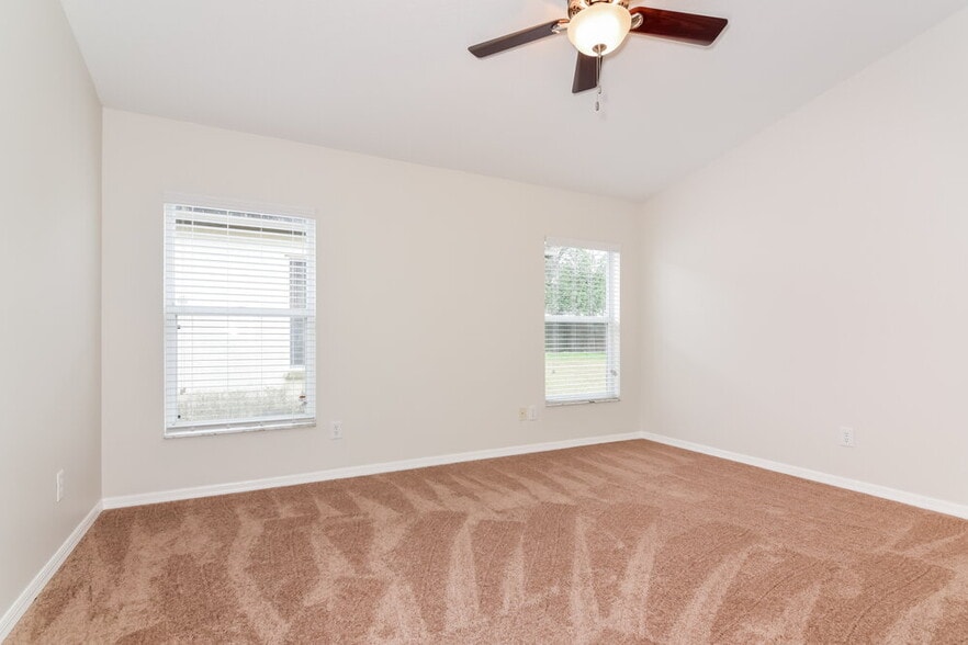 Building Photo - 538 Beth Ann St