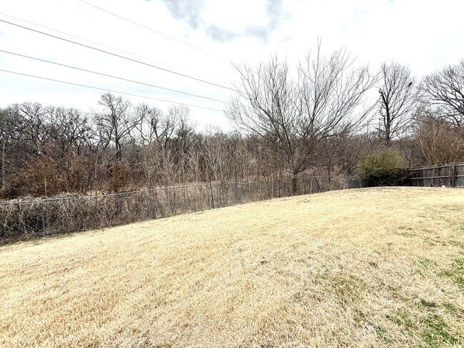 Building Photo - 4613 Mill Creek Dr