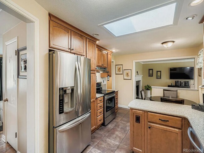 Building Photo - Impeccable brick ranch home for rent
