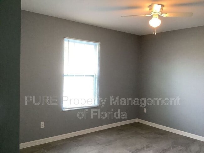 Building Photo - 2629 SW 175 Loop