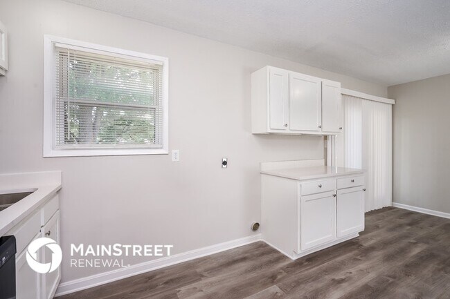 Building Photo - 309 Downes Ln