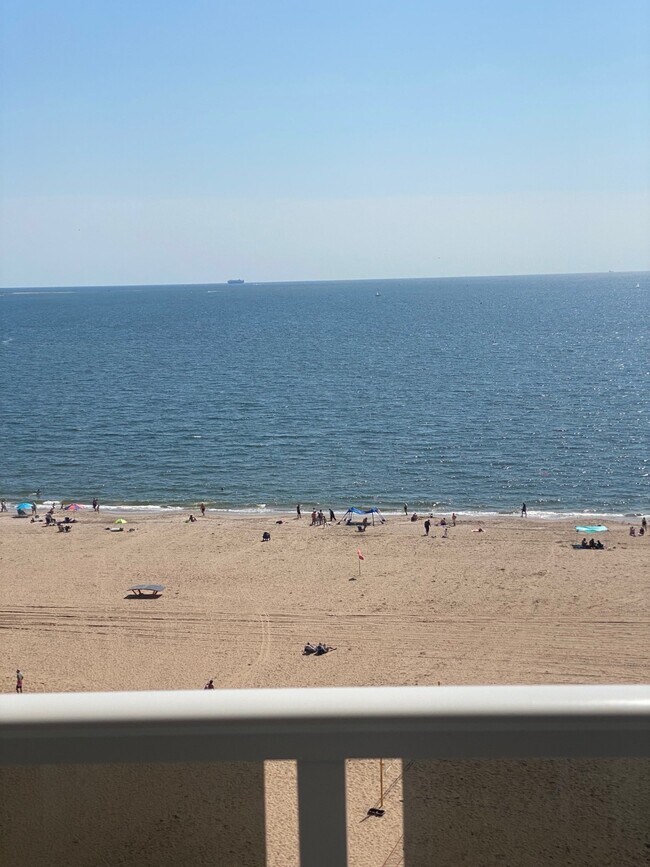 Building Photo - 50 Brighton 1st Rd