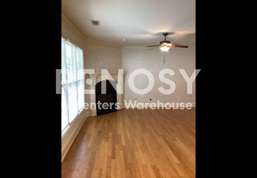 Building Photo - 5820 Vista Brook Dr