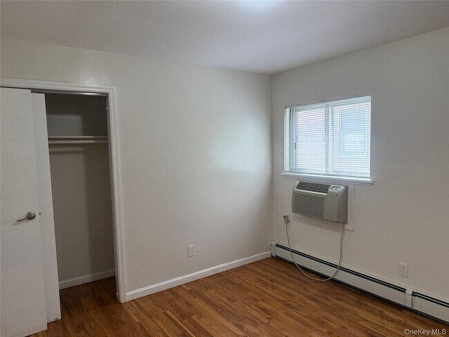 Building Photo - 55 Hickory Rd