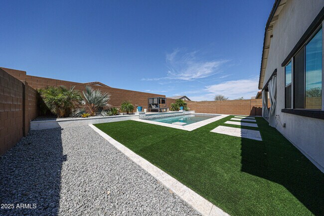 Building Photo - 20664 W Marshall Ave