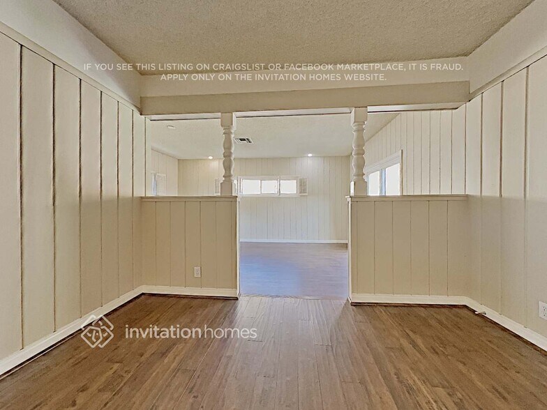Building Photo - 16745 Archwood St