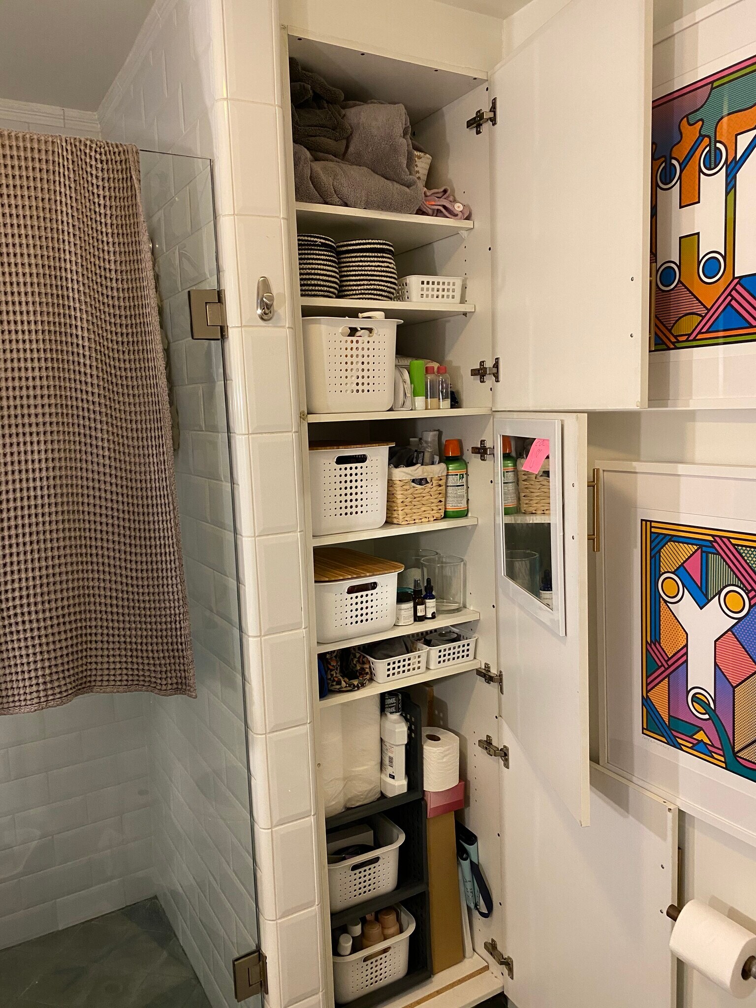 bathroom storage - 622 Venezia Ave
