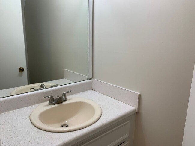 Building Photo - 6509 Parton Ct