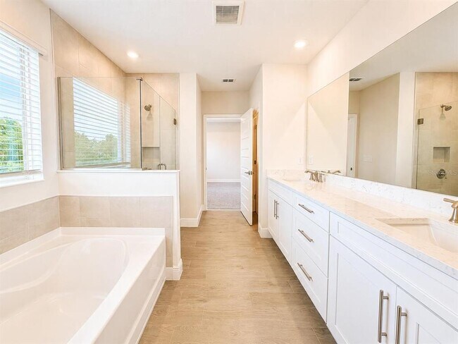 Building Photo - 18035 Cider Ml Ln