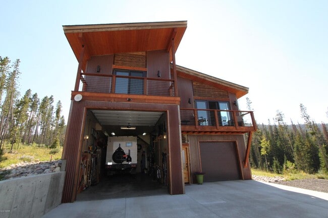 Building Photo - 1618 Homestead Dr
