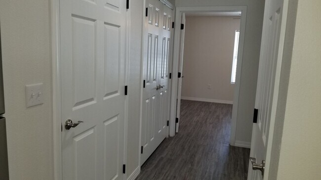 Building Photo - NEW LUXURY ONE BEDROOM APARTMENT UNFURNISHED