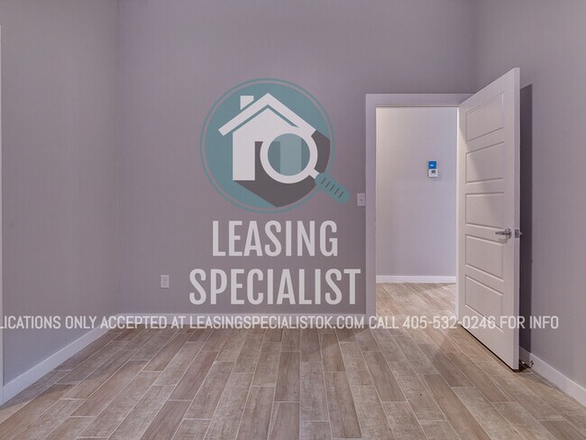 Building Photo - AMAZING NORMAN HOME AVAILABLE TO PRE-LEASE...