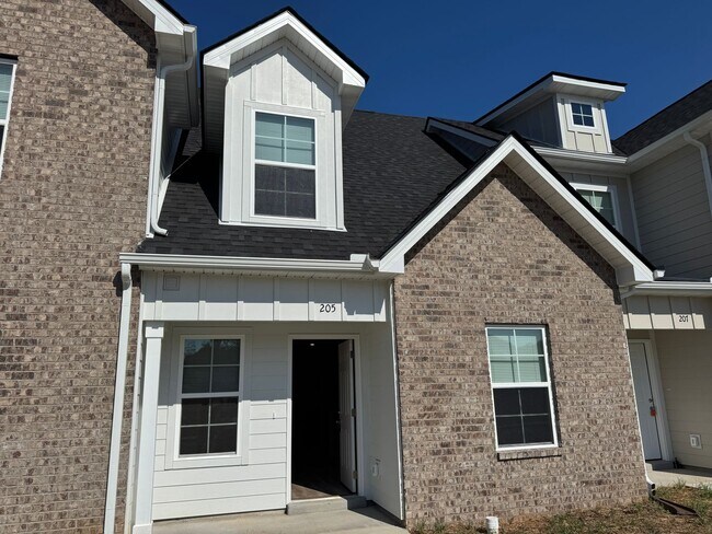 Building Photo - 205 Mountaindale Dr