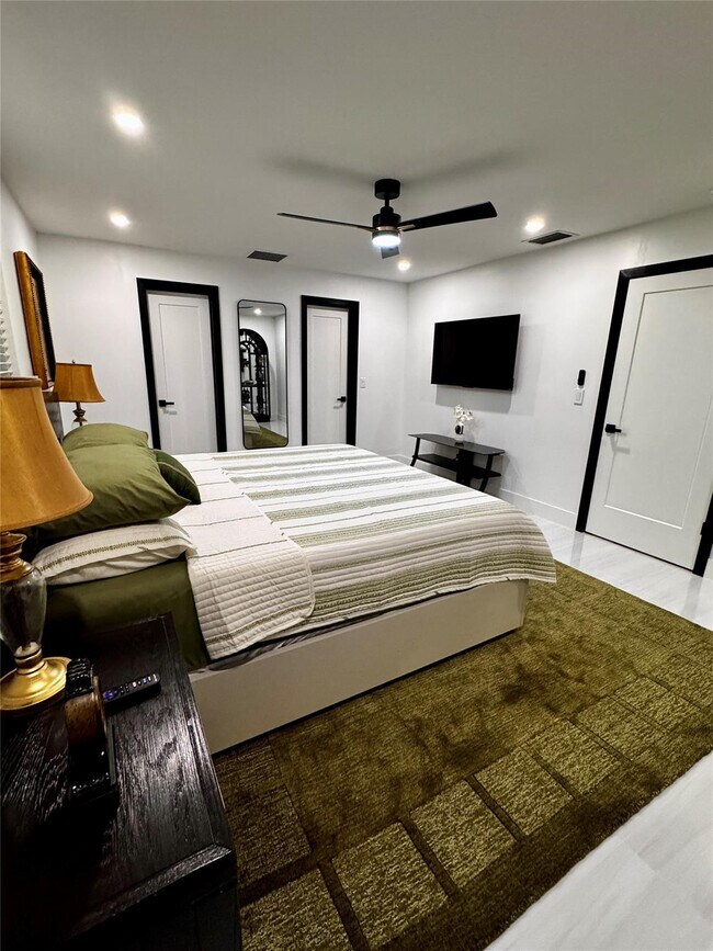 Building Photo - 4101 NW 10th St