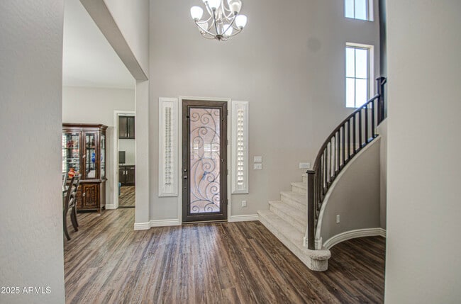 Building Photo - 3016 N Glenview