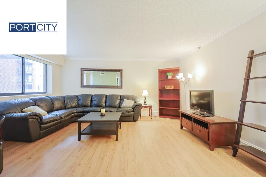 Building Photo - 15 N Beacon St