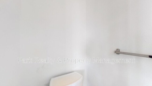 Building Photo - 5735 W 2nd Ave