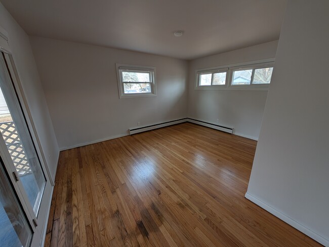 Master bedroom - 5517 Fieldstone Ln