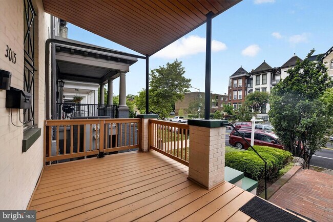 Building Photo - 3015 13th St NW