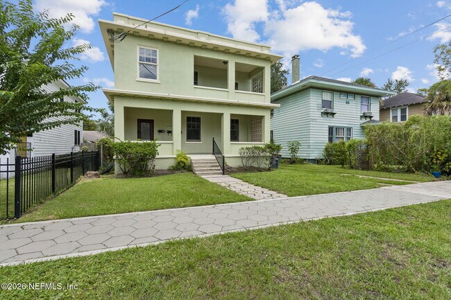 Building Photo - 2527 Forbes St