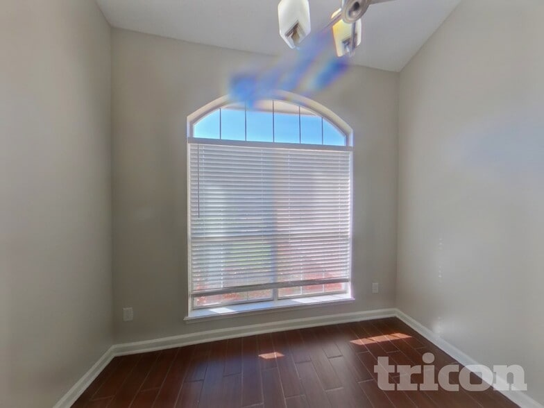 Building Photo - 843 Magic Cove Ln