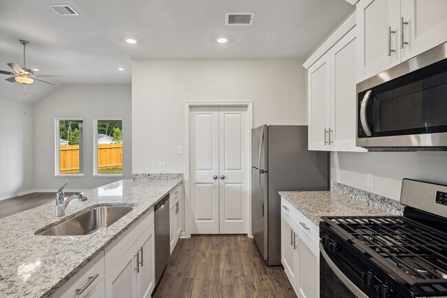 Building Photo - 25519 Blooming Hazel Dr