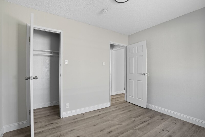 Building Photo - 4710 St Elmo Dr