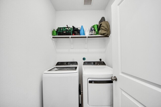 Building Photo - 8018 Tempest Stone Dr