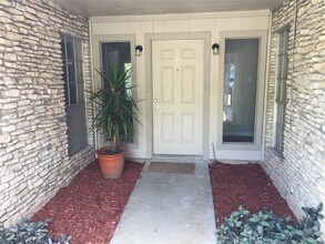 Building Photo - 1910 Westridge Dr