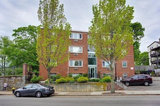 Building Photo - 2089 Dorchester Ave