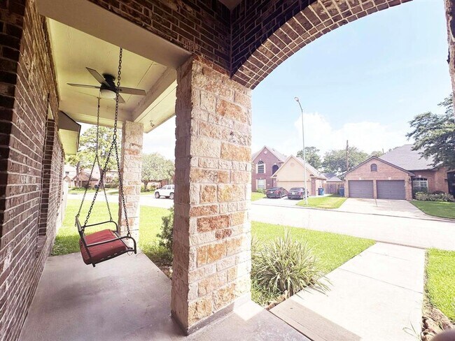 Building Photo - 7638 Bronze Trail Dr