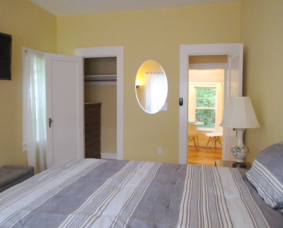 Building Photo - 38 Berkley, B