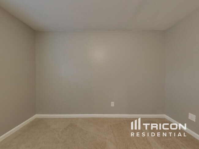 Building Photo - 4124 Lauada Dr