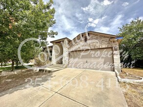 Building Photo - AVAILABLE NOW!