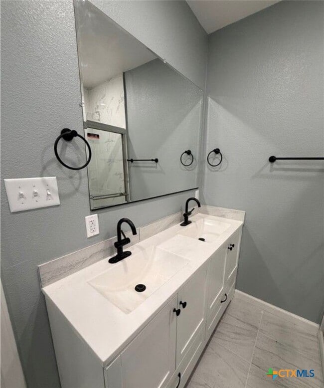 Building Photo - 1300 N 2nd St