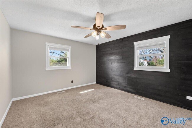 Building Photo - 372 Clutts Rd