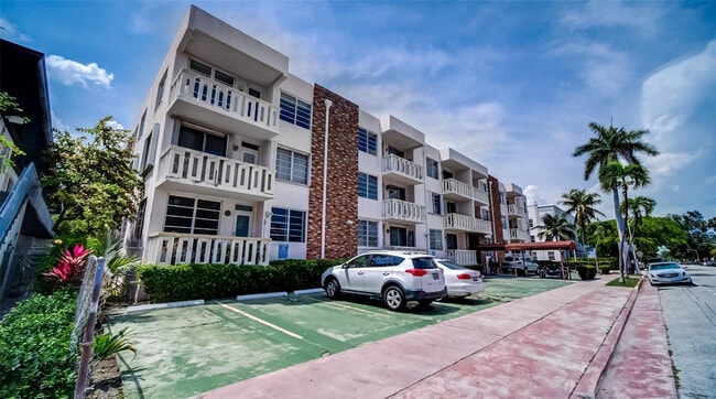 Building Photo - 1150 Euclid Ave