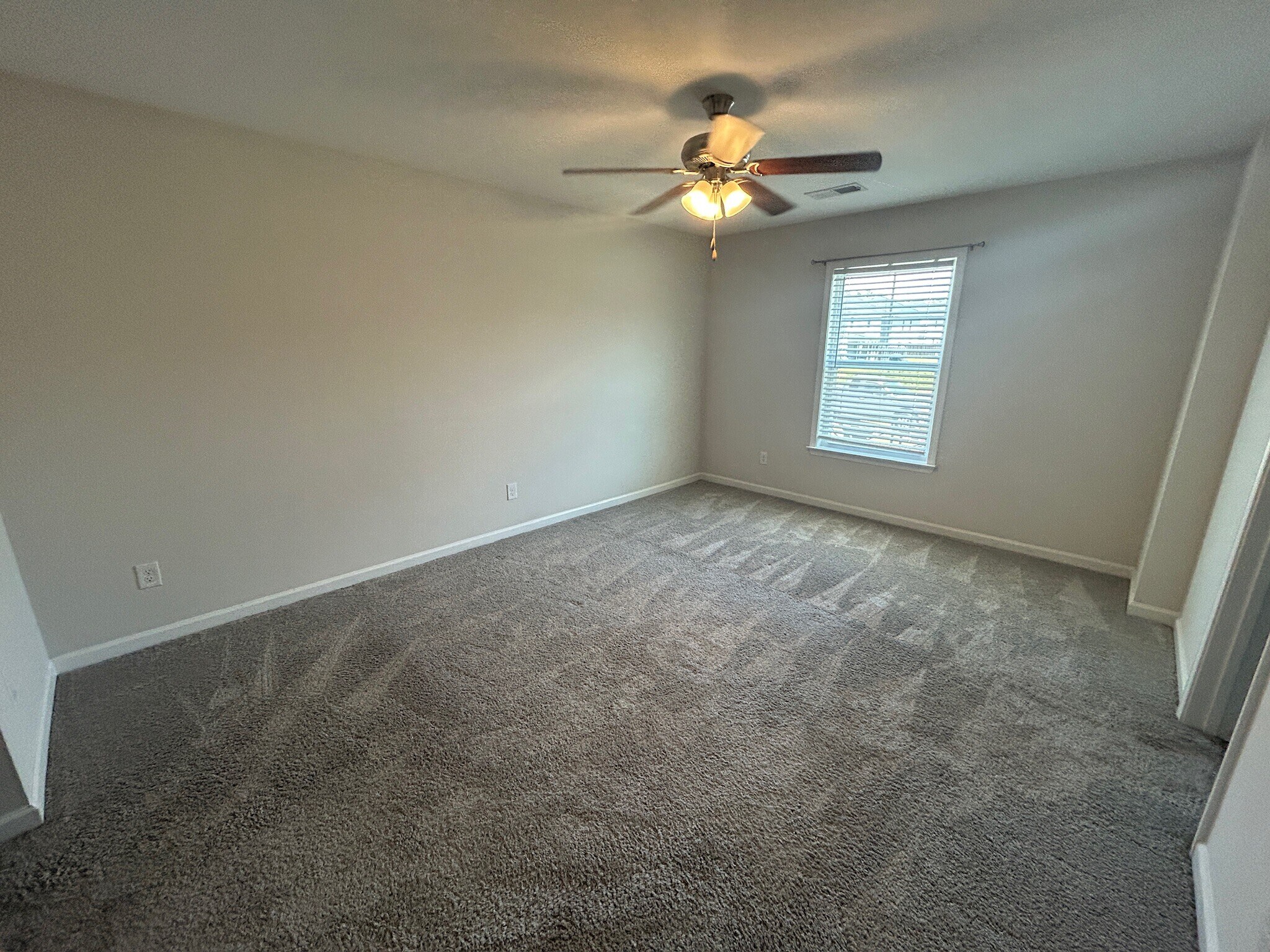 Master bedroom - 191 Silver Run Pl