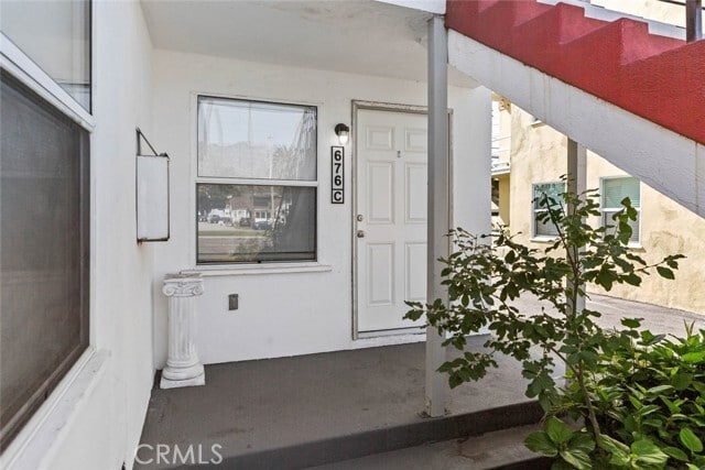 Building Photo - 676 W Glenoaks Blvd