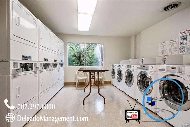 Building Photo - Sausalito living in this 2bd/2ba hillside ...